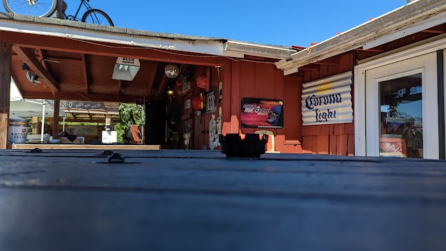 City Hall Saloon & Eatery