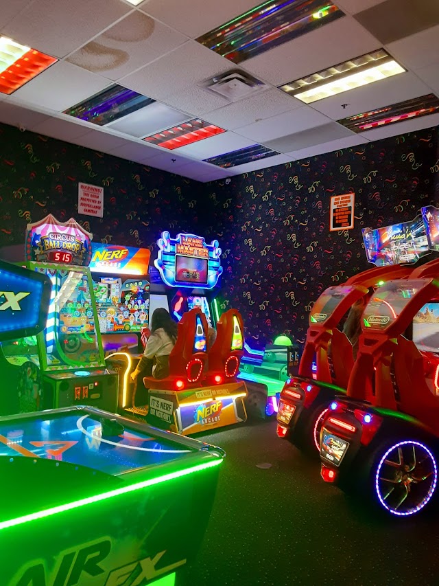 J & G Arcade at Johnstown Mall