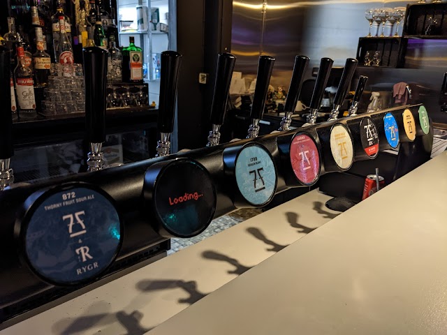 Gimmikk Bar & Arkade