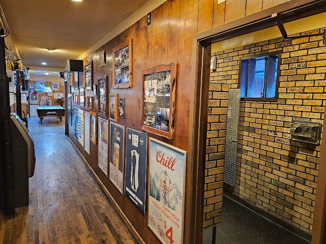 Nick's Bar & Grill