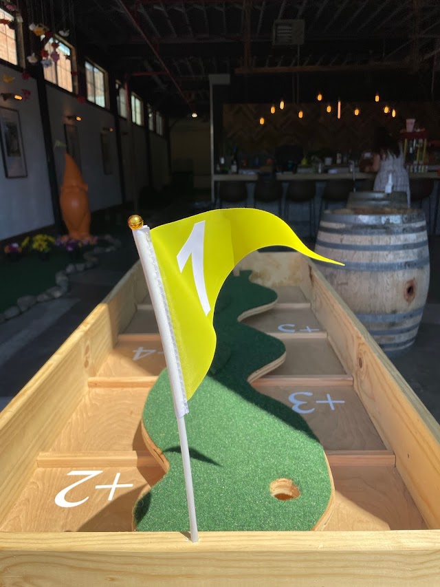 MarTEEnez Minigolf & Arcade