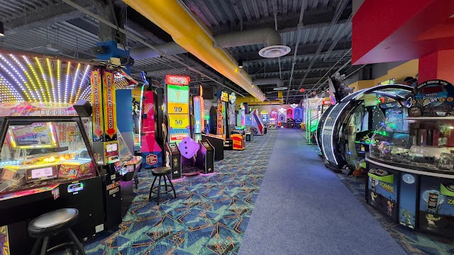 Round1 Bowling & Amusement