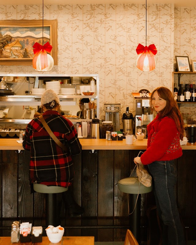 The Alpine Diner & Big Mario's Pizza