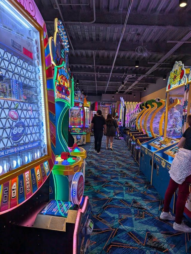 Round1 Bowling & Arcade