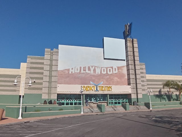 Regency Theatres Van Nuys Plant 16