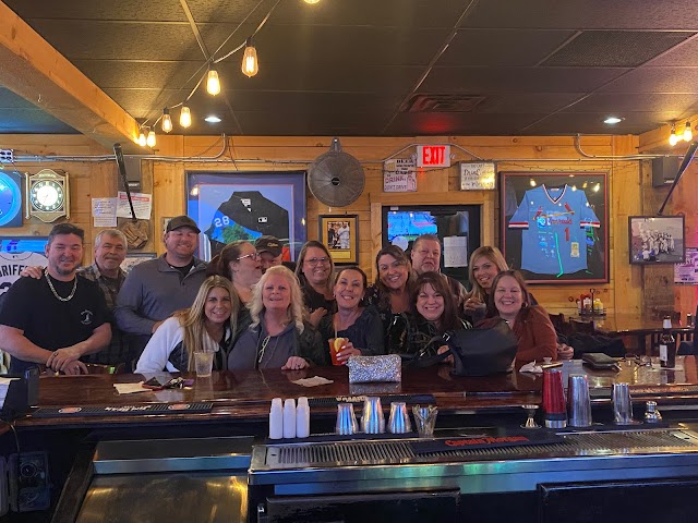 Baseball Tap Bar & Grill