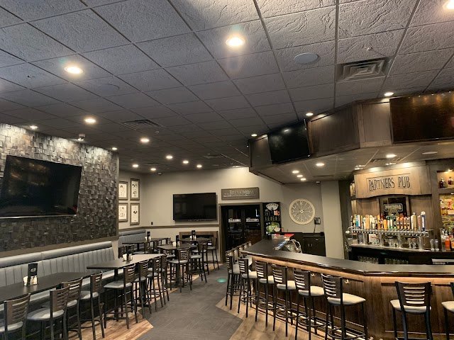 Great River Bowl & Partners Pub