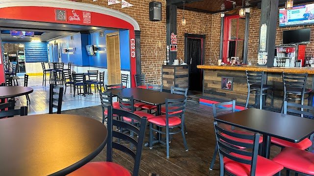 Dannie's Sports Tavern