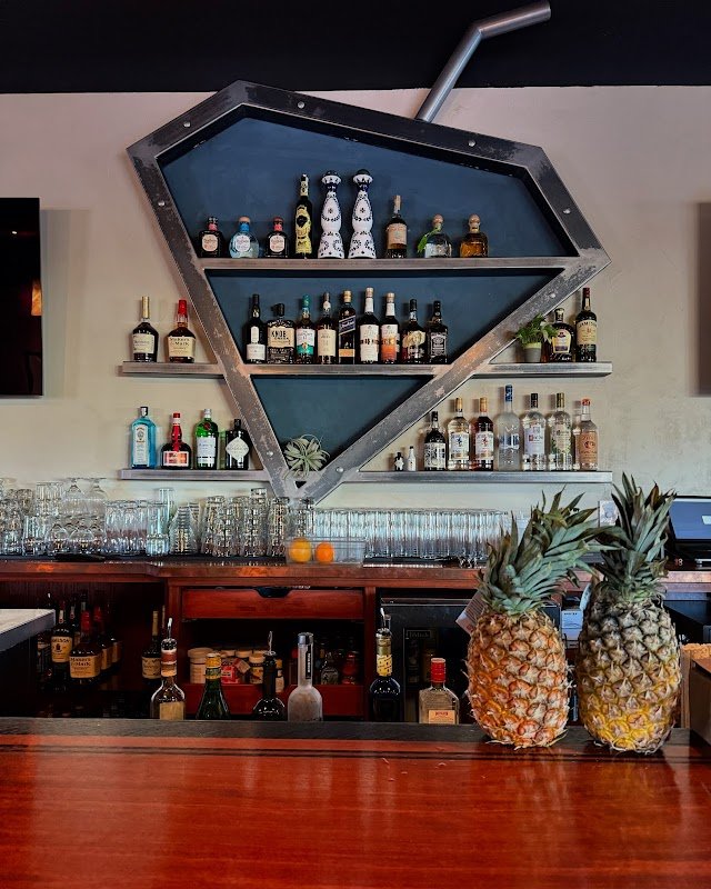 Harlowe's Lounge