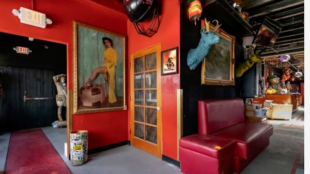 Uncle Ollie's Penthouse
