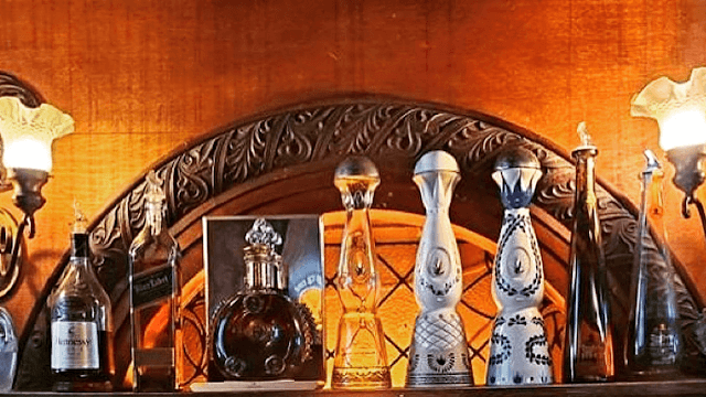Brass Rail Bar & Grill