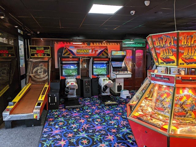Mr P's Classic Amusements and Reel Fruits