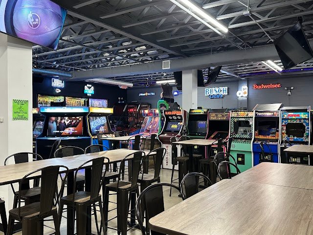 Arcade 11 Bar & Restaurant