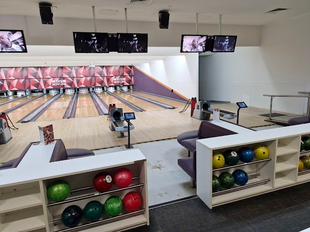 Zone Bowling Cross Road