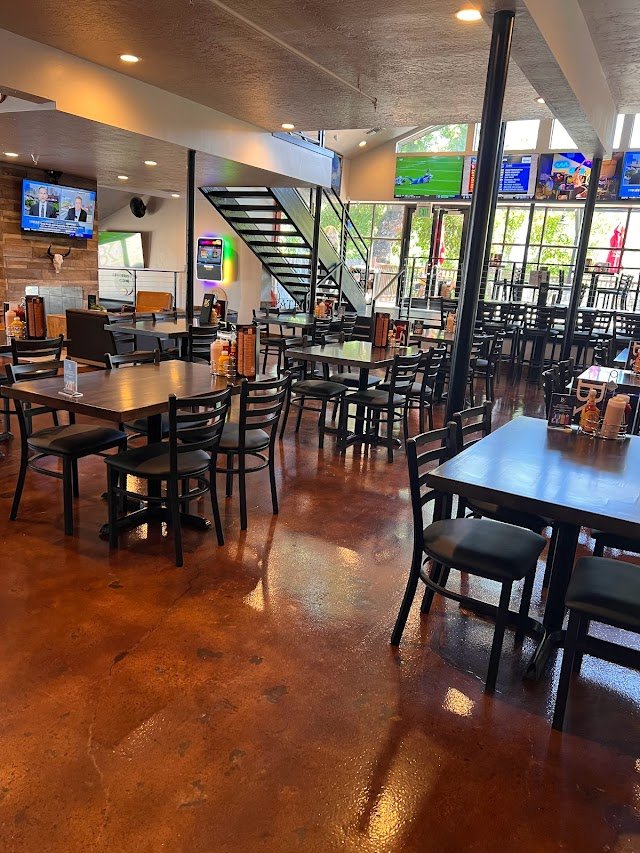The Break Sports Grill Murray