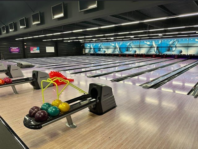 Bowling Le Before