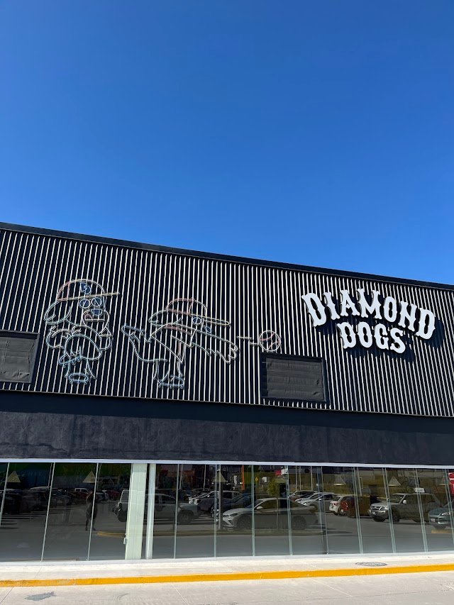 Diamond Dogs PUE - Jaulas de Bateo