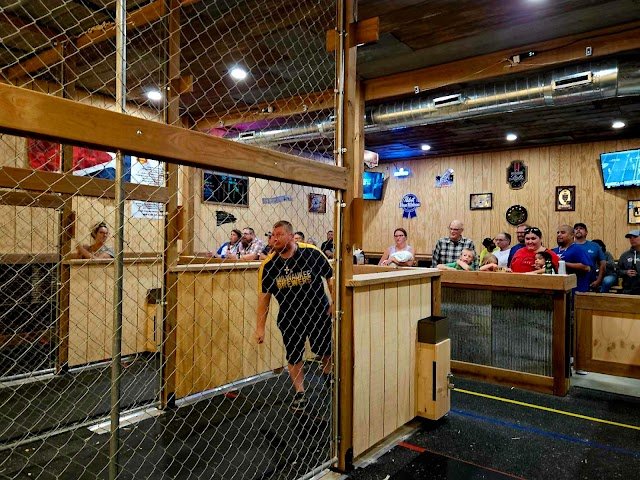 Hart's Hooterhaus