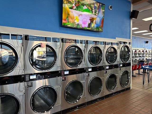 24 Hour Laundry Center