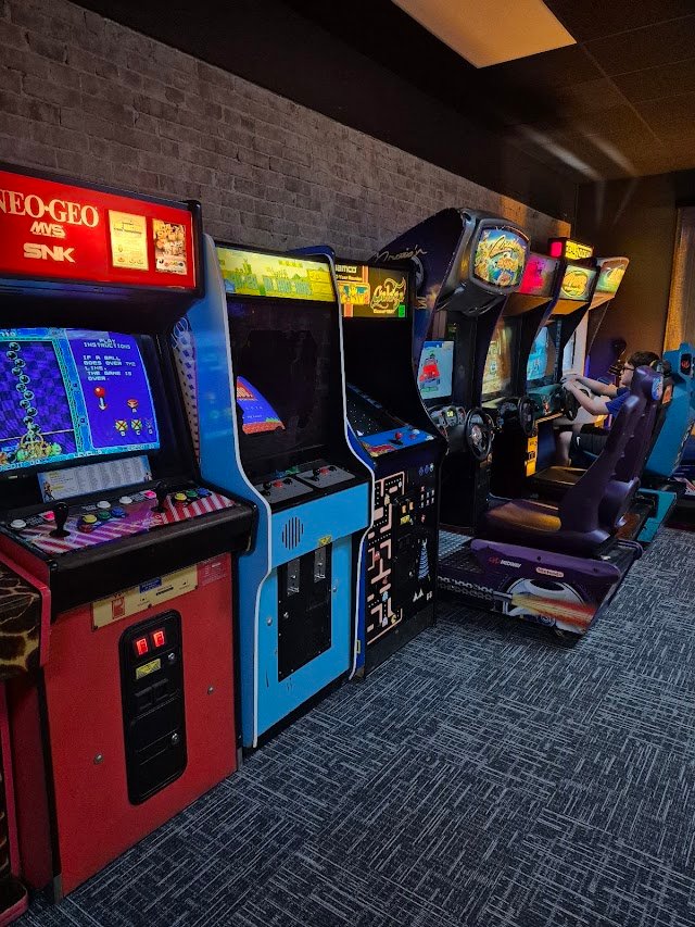 Hunter's Retrocade