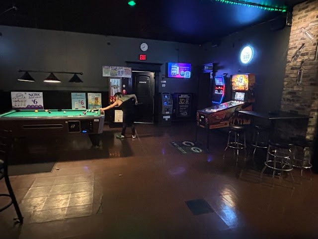 Willow's Golden Pub