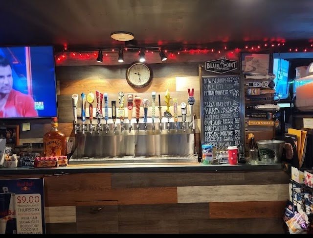 Shooters Crossing Bar & Grille