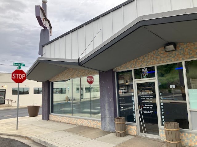 F Street Bar