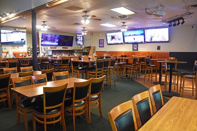 Lilian's Sports Grill