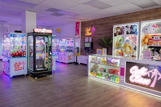 Cali Claw Arcade