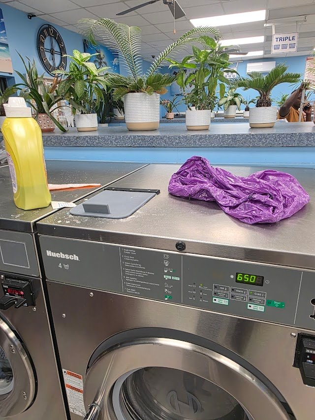Golden Gate Laundromat