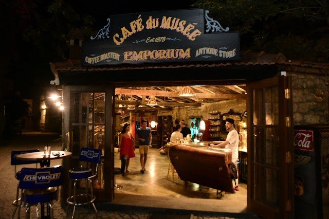 Cafe Du Musee