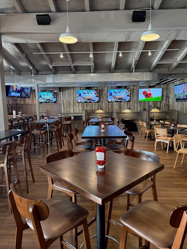 The Kickin' Chicken (West Ashley)