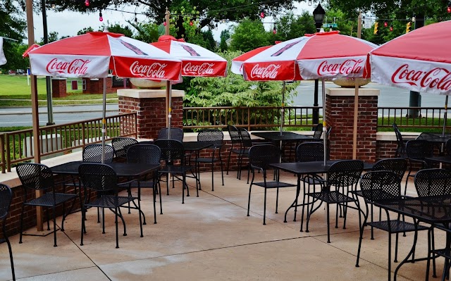 Pinky's Westside Grill