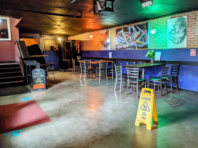 Nest Lounge