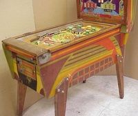 Image # 11664: Gladiator Cabinet - Right 
(Note that the lockdown bar is not original.)