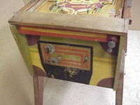 Image # 11665: Gladiator Cabinet - Front 
(Note that the lockdown bar is not original.)