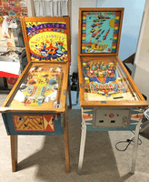 Image # 78093: Hot Diggity Cabinet - Relative Size 
(The game on the right is Williams 1959 'Rocket'.)