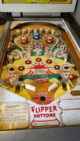 Image # 75510: Preview Playfield 
(This game has a repainted cabinet but is presented here to show its other features.)