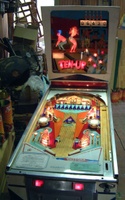Image # 41846: Ten-Up Illuminated Front View 
(The cabinet has been repainted but is included here to show its other features.)