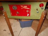 Image # 53417: Three Deuces Cabinet - Front 
(The cabinet's front and coin door have been repainted but is presented here to show its other features.)