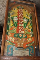 Image # 53491: Tri-Score Playfield 
(The manufacturer's black & white flyer suggest the original flippers were not red.)