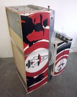 Image # 64446: Gun Men Cabinet - Right 
(This game has the modified playfield.)