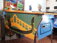 Image # 46315: S�r�nade Cabinet - Left 
(The cabinet on this game has been repainted on its front but is included here to show its other features.)