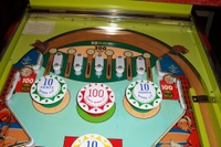 Image # 31893: College Queens Sample Game - Upper Playfield 
(Light green upper ball arch and side trim. Serial number '1016 S'.)