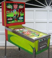 Image # 31897: College Queens Sample Game - Full View 
(Owner states there is no sign of a repaint. Serial number '1016 S'.)