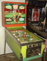 Image # 61910: College Queens Sample Game - Full View 
(Serial number '1018 S'.)