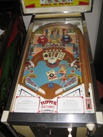 Image # 43732: Royal Flash Playfield 
(The score card shown here, which references replays and the match number, is not original to this add-a-ball version and was taken from a replay version game.)