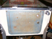 Image # 20093: Aces High Cabinet - Front 
(Single coin slot for France.)